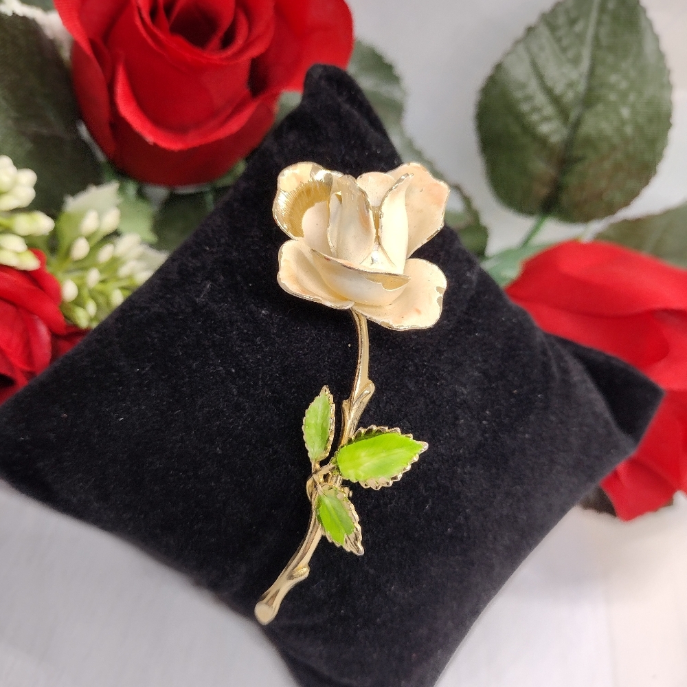 Vintage Off White Rose Stem Brooch Pin Stamped GIOVANNI